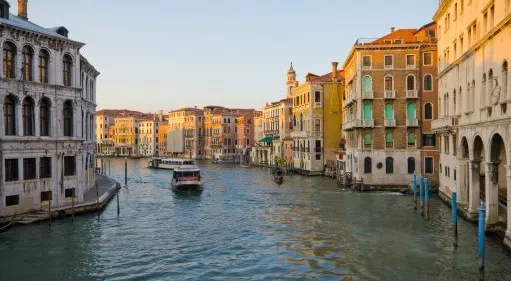 financialounge -  Europa settore alberghiero turismo venezia