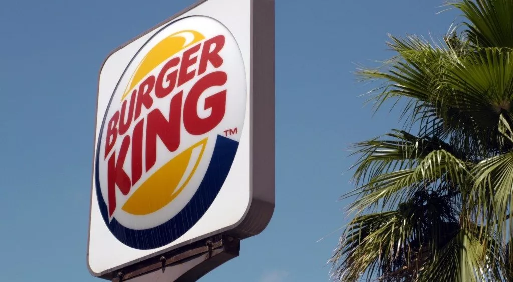 financialounge -  Burger King Canada fusioni e acquisizioni tassi di interesse Tax inversion Tim Hortons USA