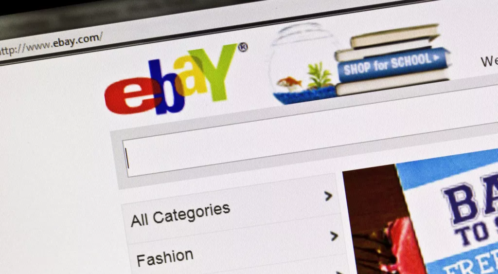 financialounge -  abbigliamento Ebay ecommerce italia musica settore sanitario settore tecnologico telecomunicazioni