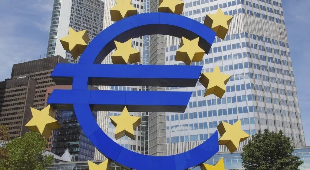 financialounge -  BCE credito d'impresa dollaro euro inflazione Maria Paola Toschi Mario Draghi mercati valutari quantitative easing