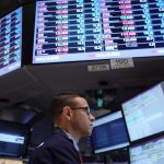 Borse Europee appena in negativo alle ultime battute, occhi sul petrolio