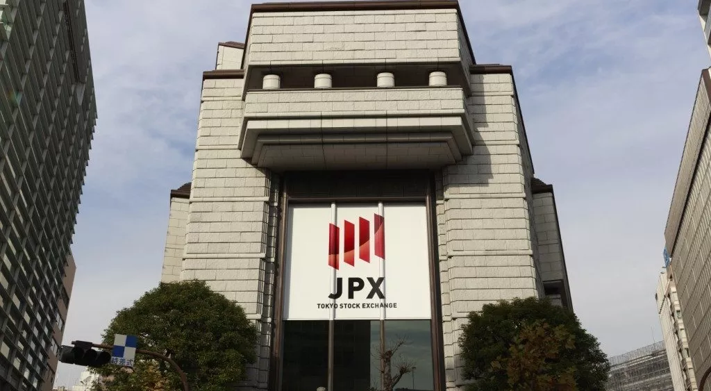 financialounge -  giappone Kenji Ueno settore immobiliare topix turismo