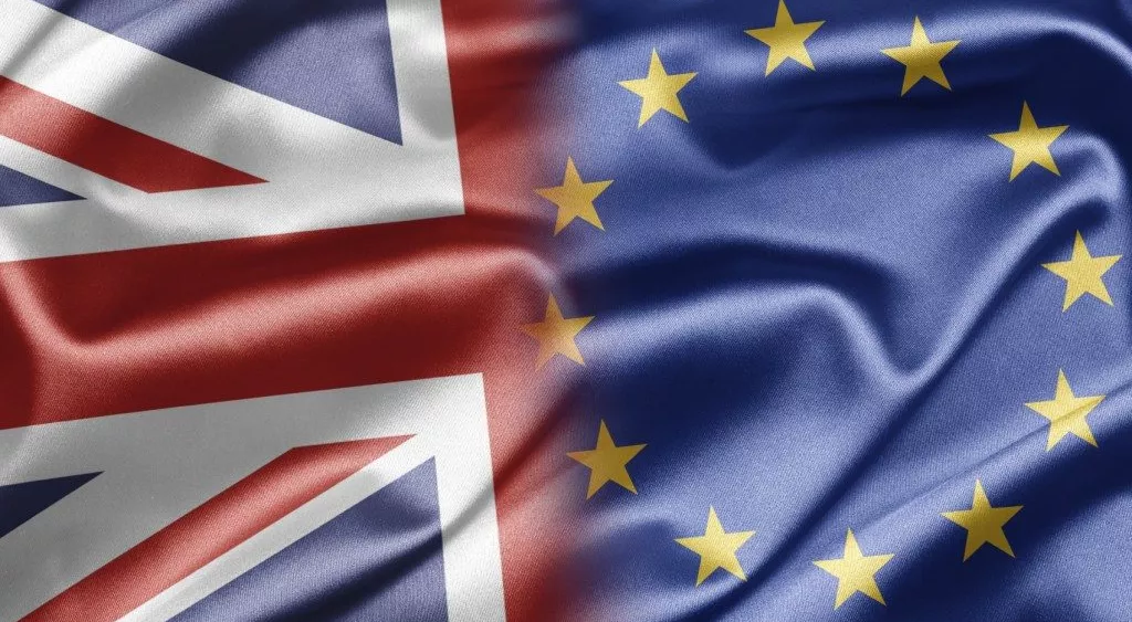 financialounge -  Antonio Bottillo Brexit gilt Laura Sarlo Natixis Investment Managers Regno Unito Sam Martin settore immobiliare Unione europea