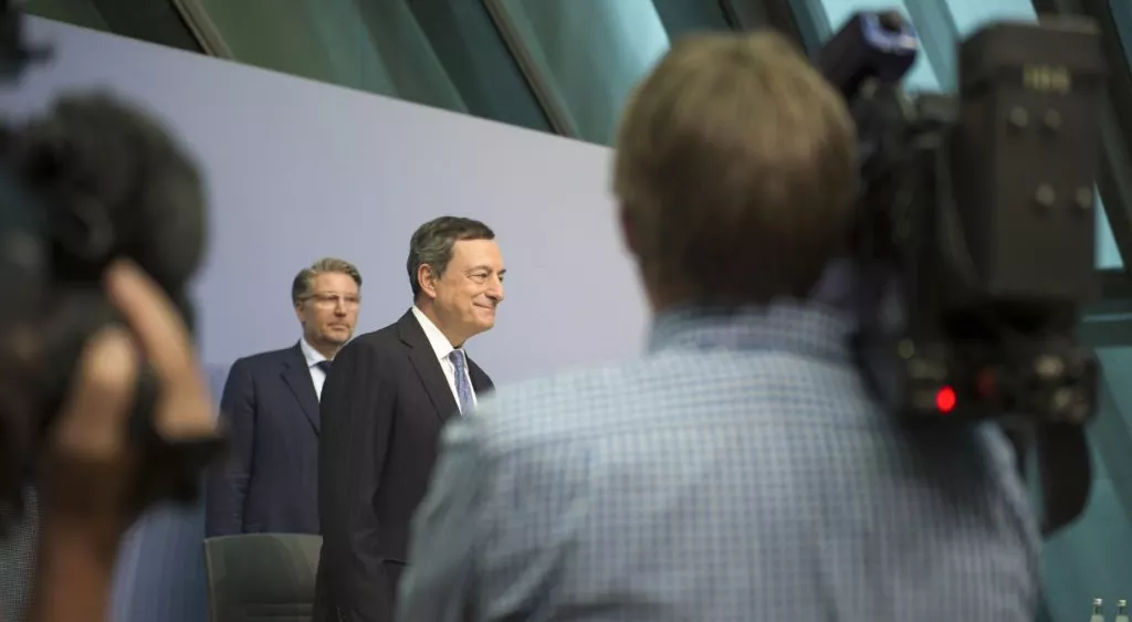 financialounge -  BCE David Simner Fidelity International Mario Draghi