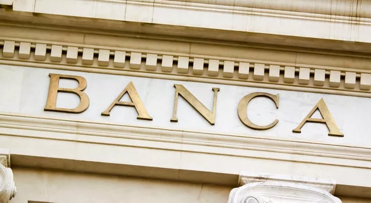 financialounge -  banche borsa governo tassa extra profitti