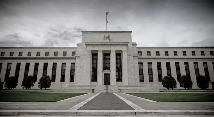 financialounge -  curva dei tassi Federal Reserve Joachim Fels libor PIMCO recessione treasury