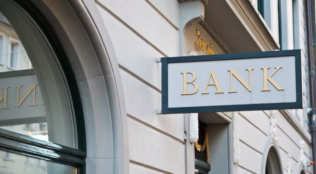 financialounge -  banche europee Intesa Sanpaolo Morning News Unicredit