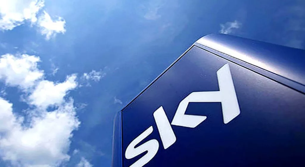 financialounge -  sky telefonia