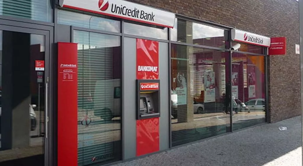 financialounge -  banche italiane Unicredit