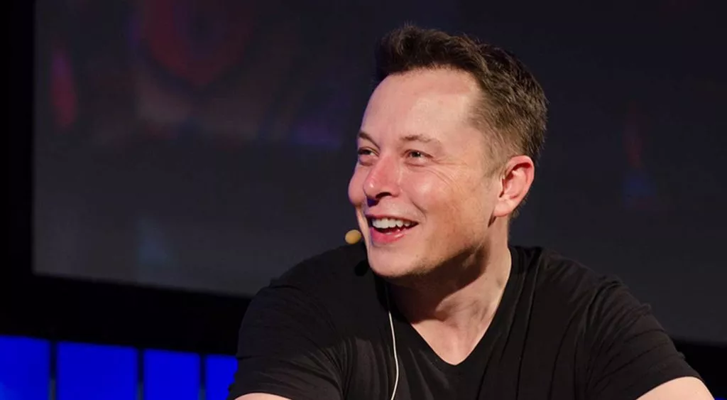 financialounge -  Elon Musk Tesla