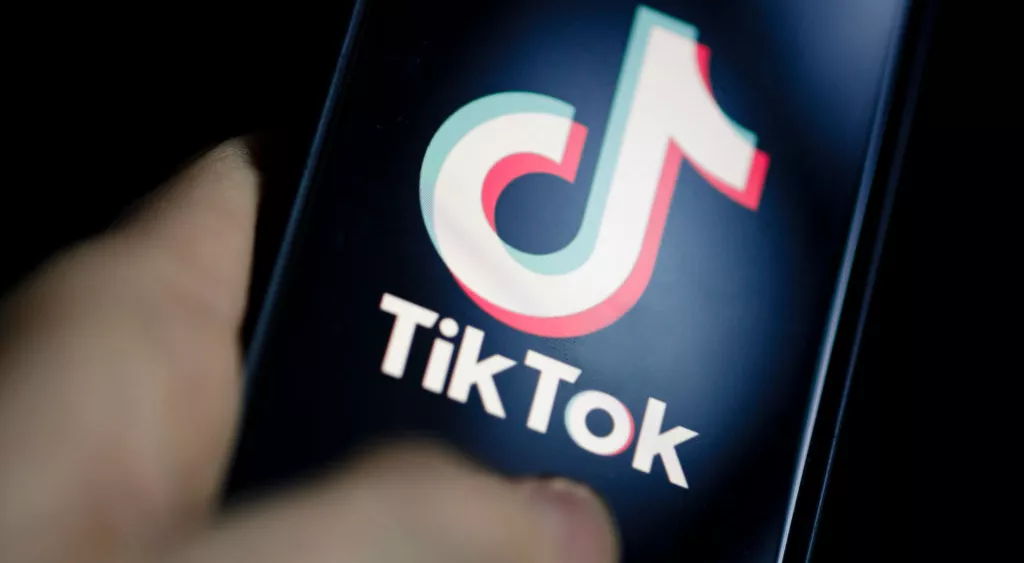 financialounge -  smart social TikTok video