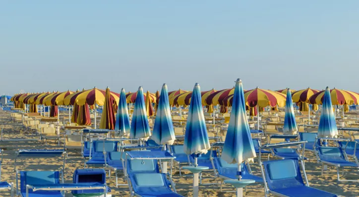 financialounge -  economia mare spiagge turismo vacanze