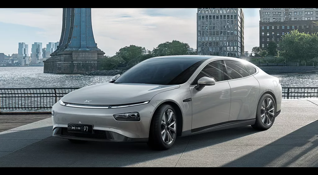 financialounge -  auto elettrica ESG Mobilità green smart Tesla Xpeng Motors