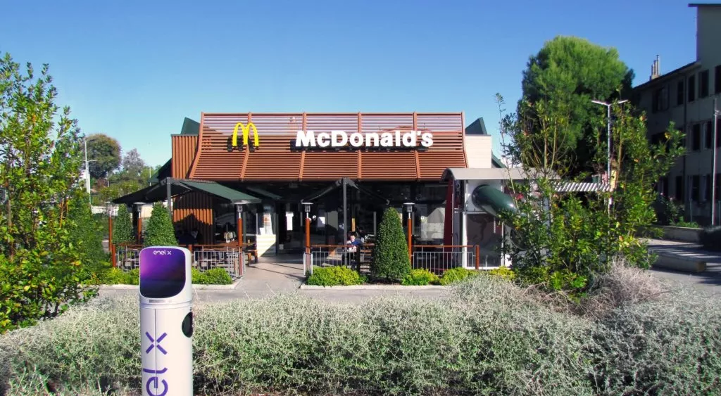 financialounge -  elettrico Enel X McDonald's smart sostenibilità