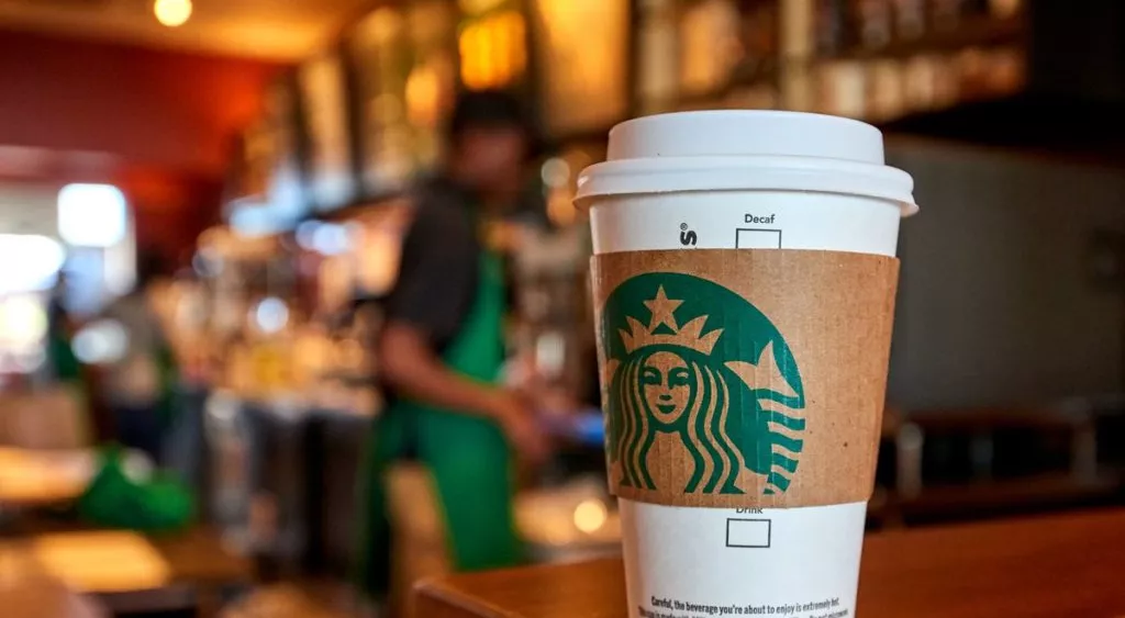 financialounge -  caffè negozi pandemia Starbucks ù