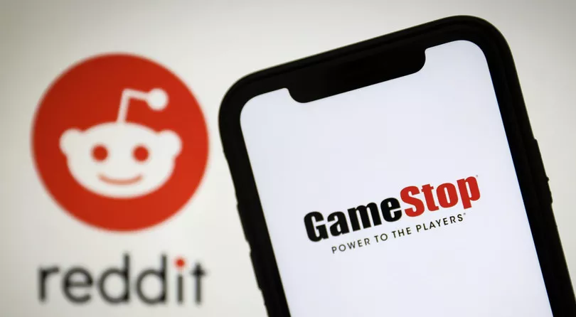 financialounge -  GameStop netflix Reddit