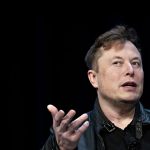 Musk contro lo smart working: “Deve finire”