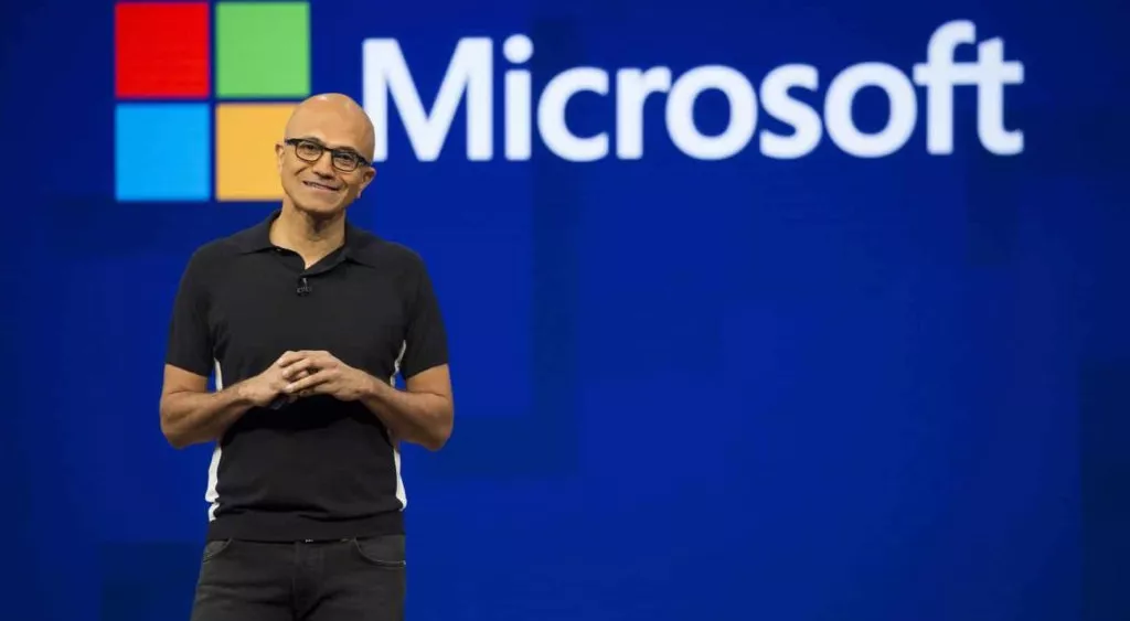 financialounge -  microsoft pc Satya Nadella smart Windows