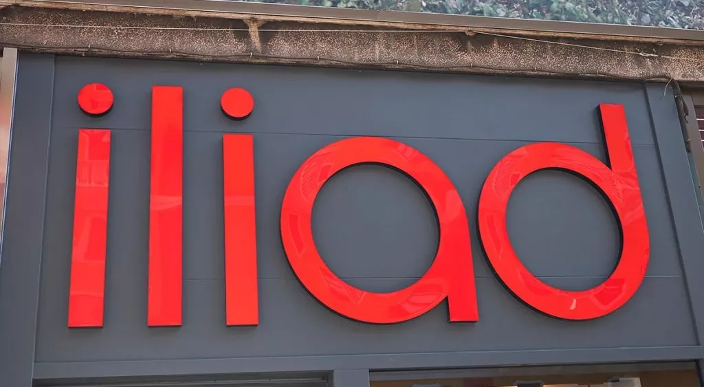 financialounge -  connessione fibra iliad tim tlc vodafone