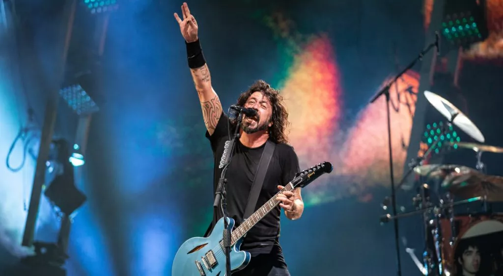 financialounge -  facebook Foo Fighters Meta Metaverso musica smart