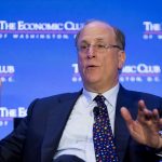 Larry Fink (BlackRock) agli investitori: ‘La guerra in Ucraina pone fine alla globalizzazione’