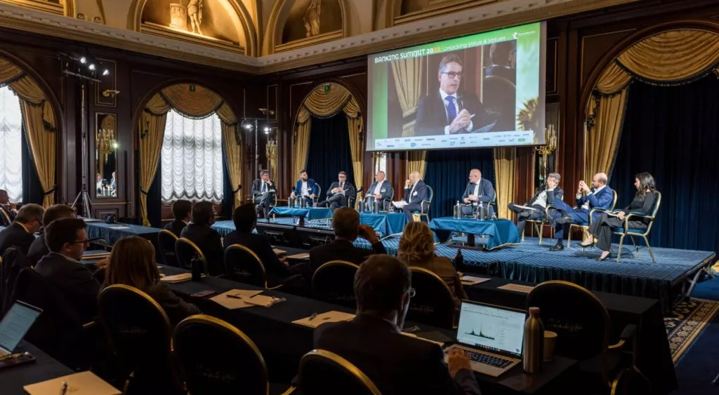 financialounge -  banking summit finanza