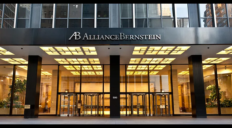 financialounge -  AllianceBernstein finanza Souheir Asba