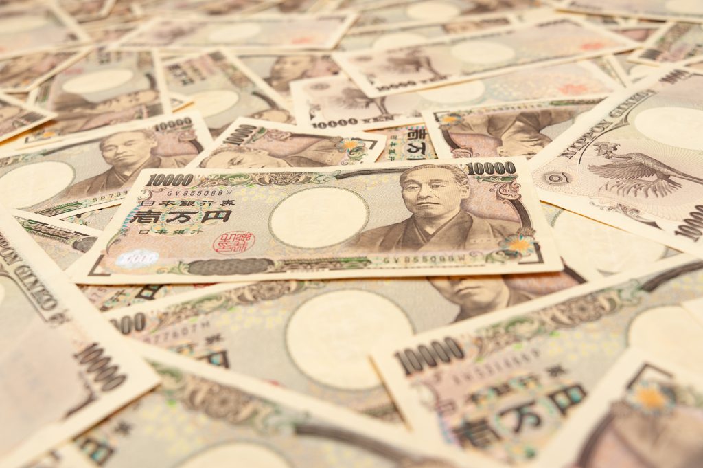 Lo yen si svaluta ancora e scende ai minimi degli ultimi 38 anni