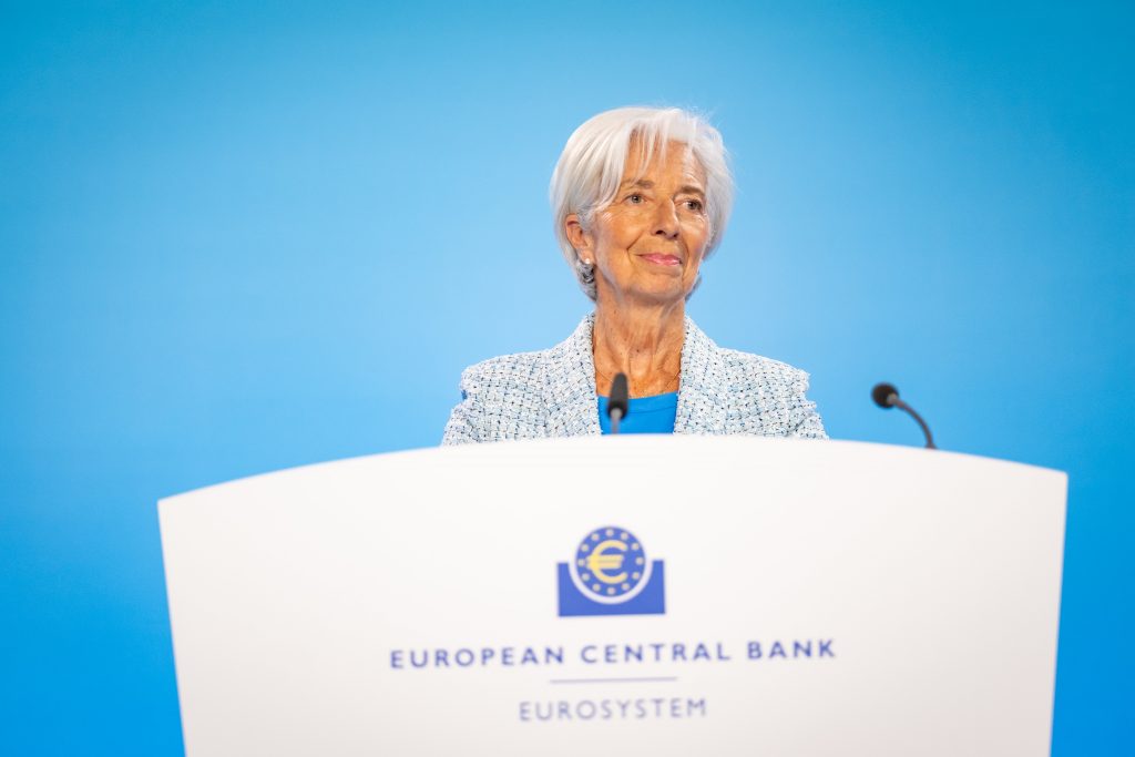 Oggi la Bce non ritoccherà i tassi ma c’è attesa per indicazioni Lagarde